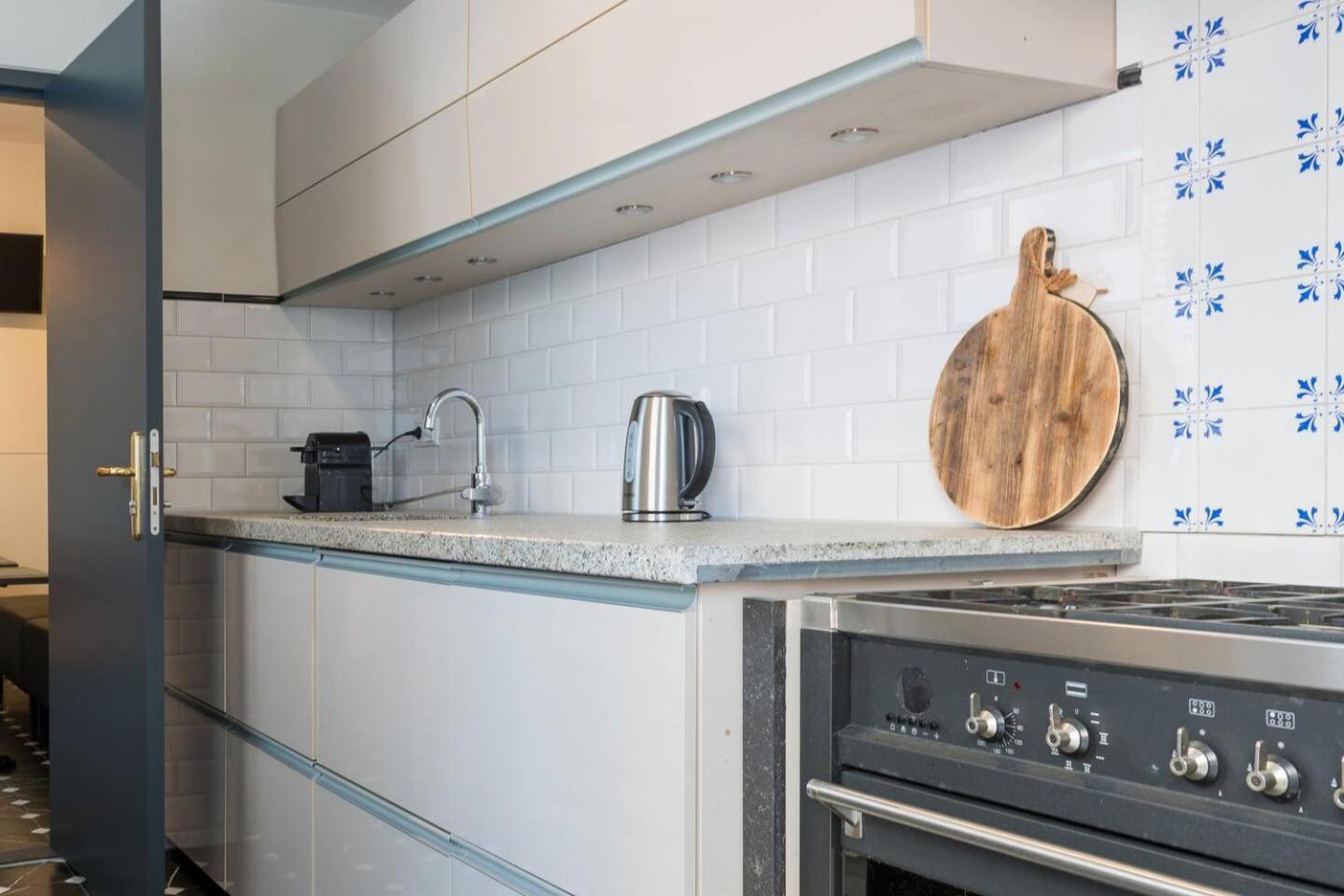 Hotspot Location, Wifi, Bed En Koffie Harmony Apartment Тилбург Екстериор снимка