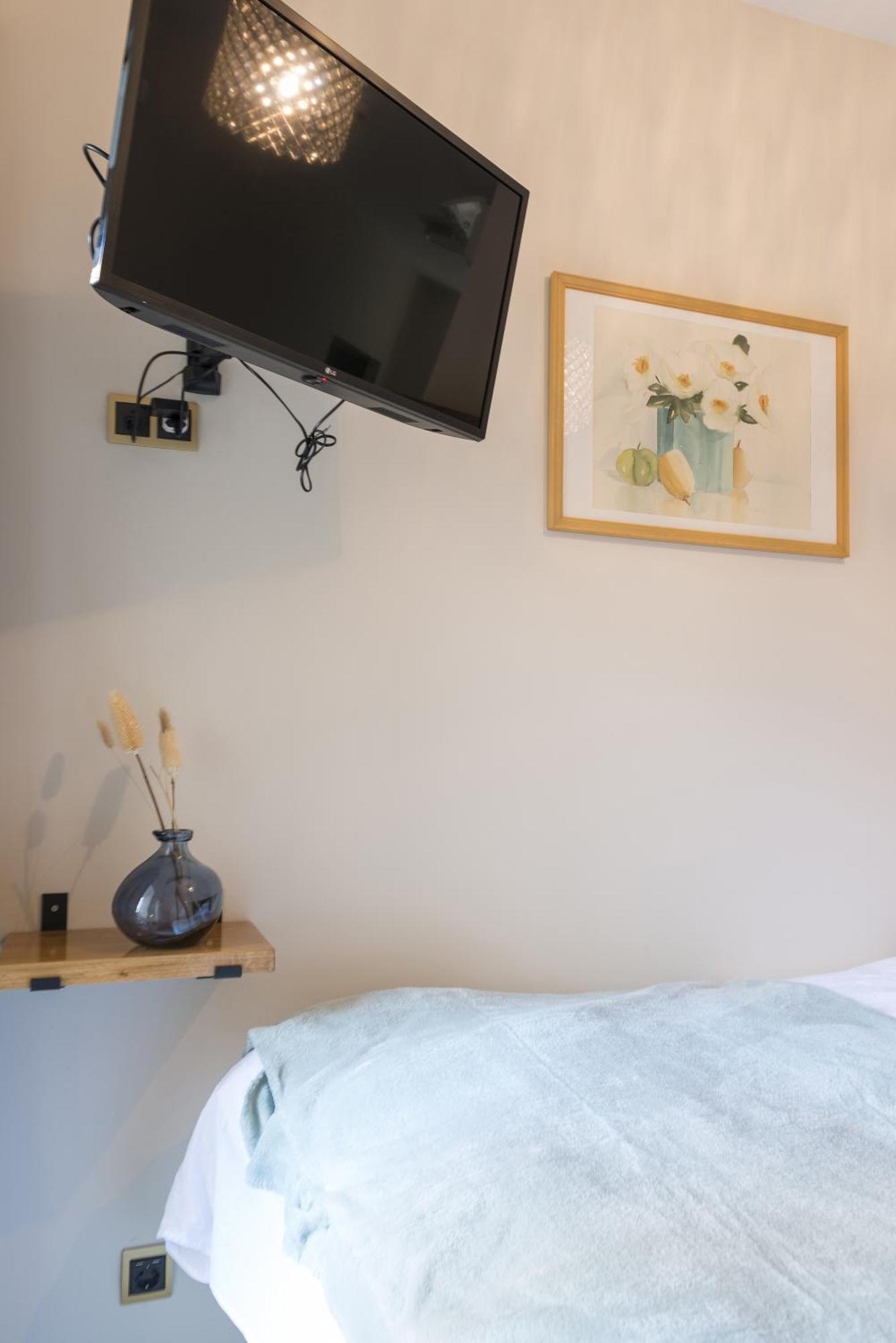 Hotspot Location, Wifi, Bed En Koffie Harmony Apartment Тилбург Екстериор снимка