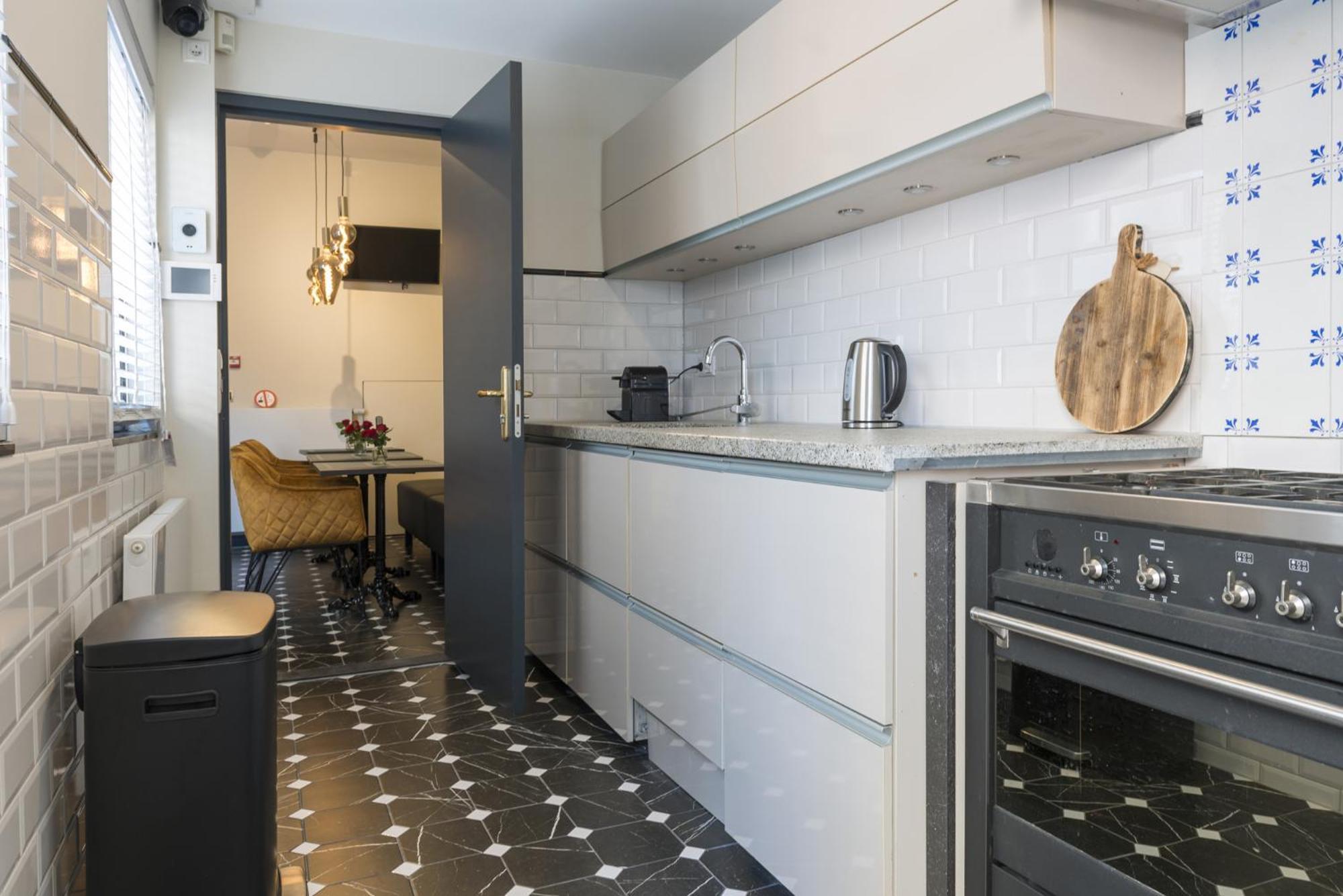 Hotspot Location, Wifi, Bed En Koffie Harmony Apartment Тилбург Екстериор снимка